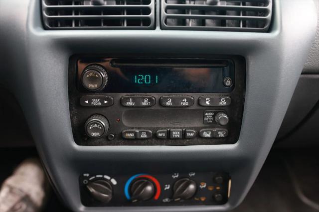 2005 Chevrolet Cavalier Base