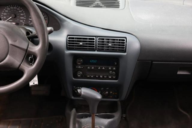 2005 Chevrolet Cavalier Base