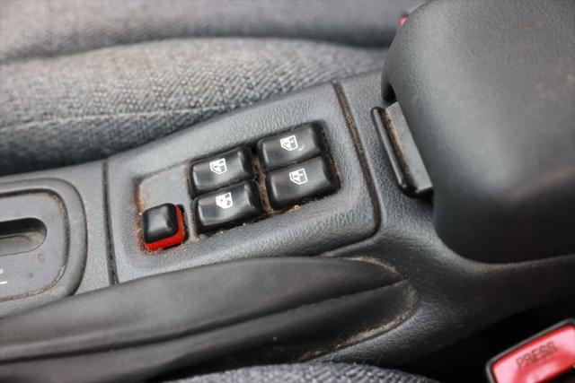 2005 Chevrolet Cavalier Base
