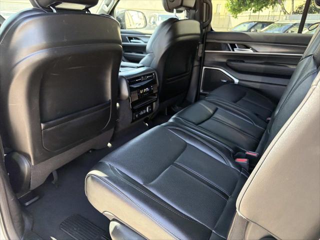 2024 Jeep Wagoneer Series II 4x2
