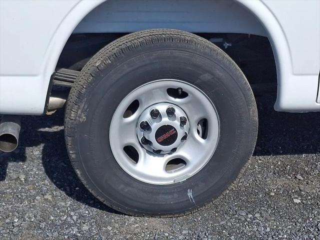 2025 GMC Savana Cargo RWD 2500 Regular Wheelbase Work Van