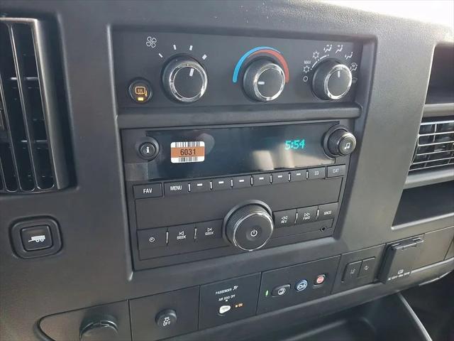 2025 GMC Savana Cargo RWD 2500 Regular Wheelbase Work Van