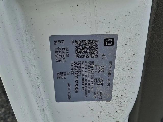 2025 GMC Savana Cargo RWD 2500 Regular Wheelbase Work Van