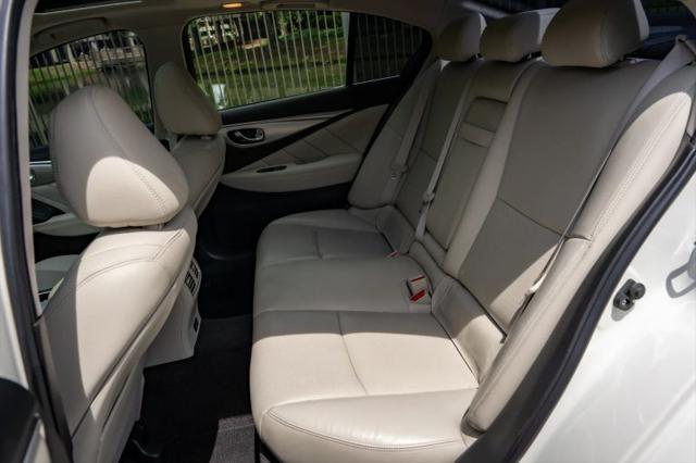 2022 INFINITI Q50 LUXE AWD