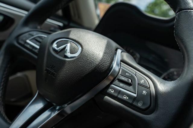 2022 INFINITI Q50 LUXE AWD