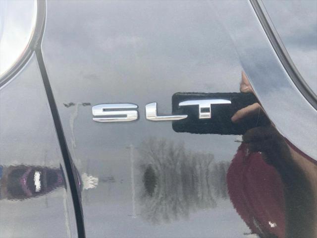 2023 GMC Acadia AWD SLT