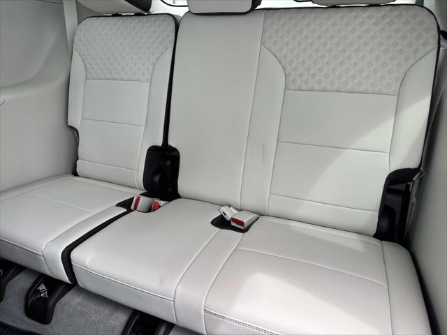 2026 GMC Acadia Denali FWD