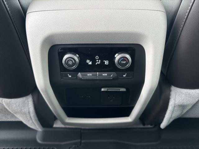 2026 GMC Acadia Denali FWD
