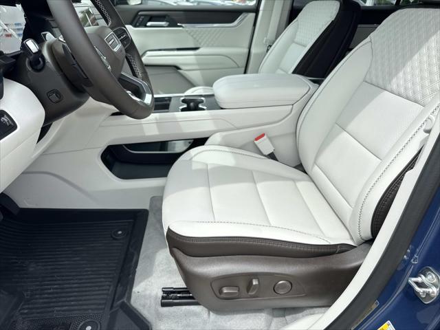 2026 GMC Acadia Denali FWD
