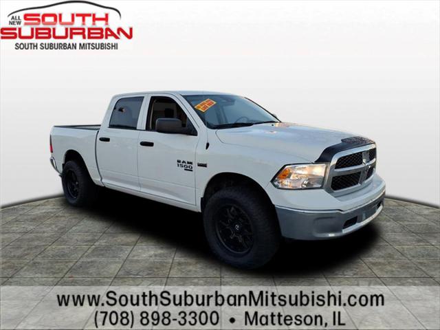 2022 Ram 1500 Classic SLT 4X4 CREW CAB 57  BOX
