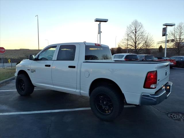 2022 Ram 1500 Classic SLT 4X4 CREW CAB 57  BOX