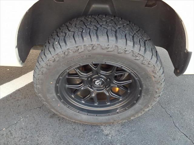 2022 Ram 1500 Classic SLT 4X4 CREW CAB 57  BOX