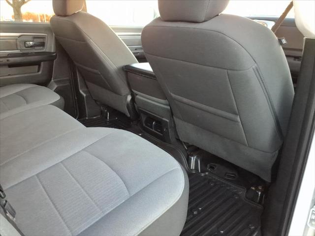 2022 Ram 1500 Classic SLT 4X4 CREW CAB 57  BOX
