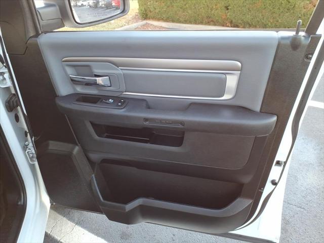 2022 Ram 1500 Classic SLT 4X4 CREW CAB 57  BOX