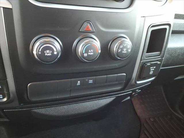 2022 Ram 1500 Classic SLT 4X4 CREW CAB 57  BOX