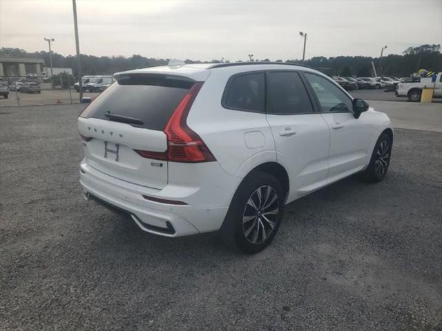 2023 Volvo XC60 B5 Plus Dark Theme