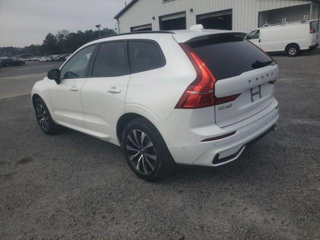 2023 Volvo XC60 B5 Plus Dark Theme