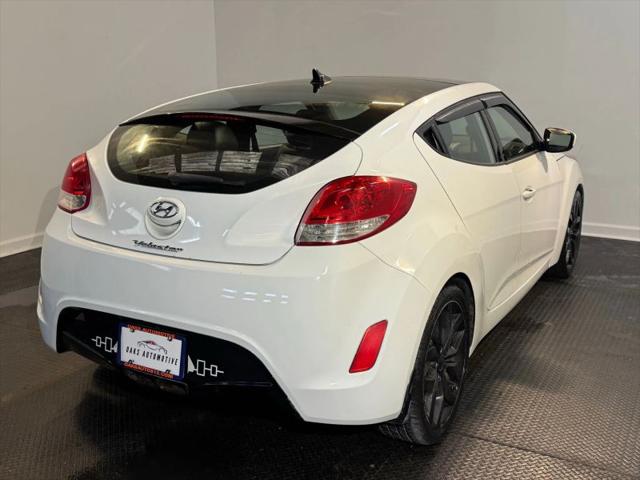 2013 Hyundai Veloster Base w/Black