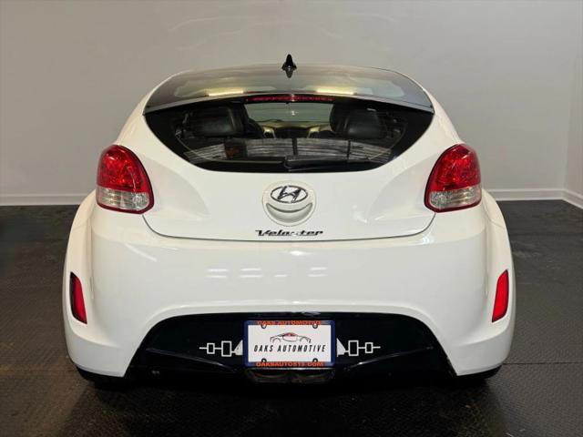 2013 Hyundai Veloster Base w/Black