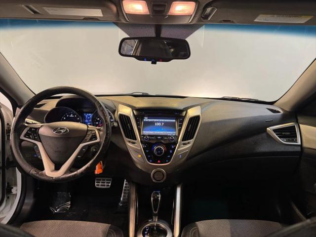 2013 Hyundai Veloster Base w/Black