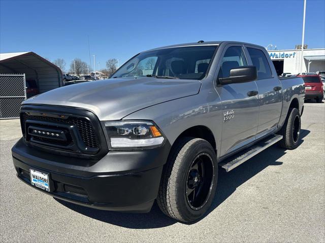 2022 RAM 1500 Classic Tradesman Crew Cab 4x4 57 Box