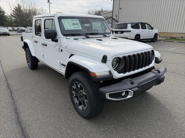 2026 Jeep Gladiator GLADIATOR SAHARA 4X4