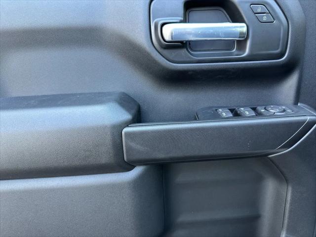 2026 GMC Sierra 1500 Crew Cab, Short Bed, Pro, 4WD