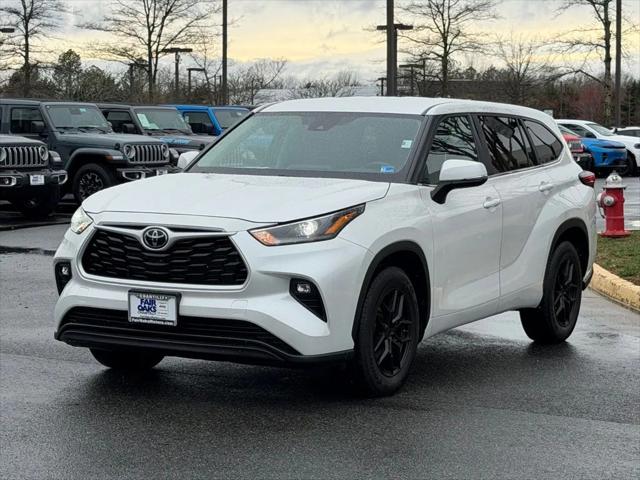 2024 Toyota Highlander LE