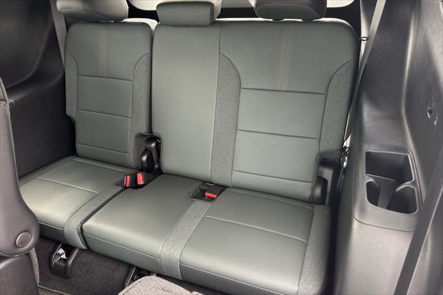 2026 GMC Acadia AT4 AWD