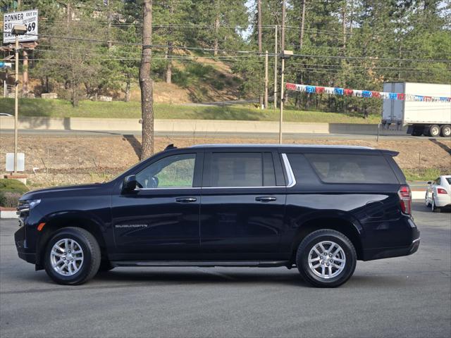2024 Chevrolet Suburban 4WD LT