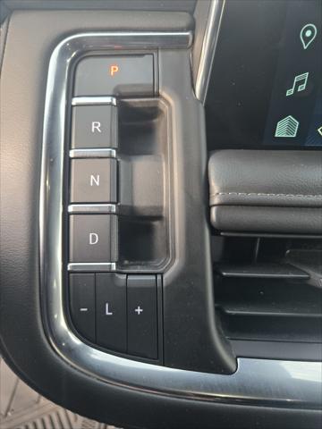 2024 Chevrolet Suburban 4WD LT