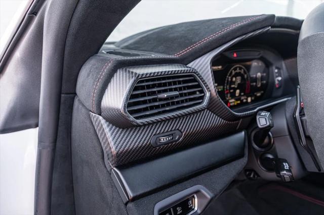 2023 Lamborghini Urus Performante