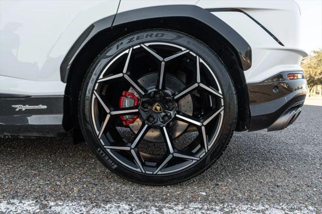 2023 Lamborghini Urus Performante
