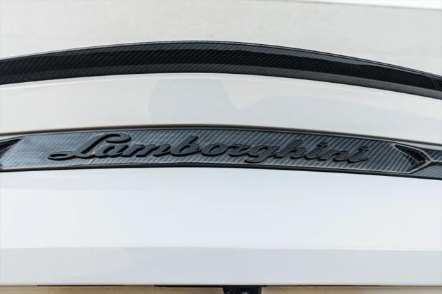 2023 Lamborghini Urus Performante