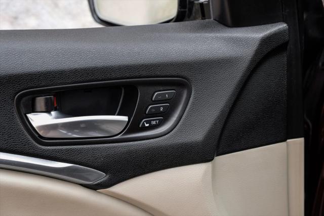 2017 Acura MDX w/Advance Package