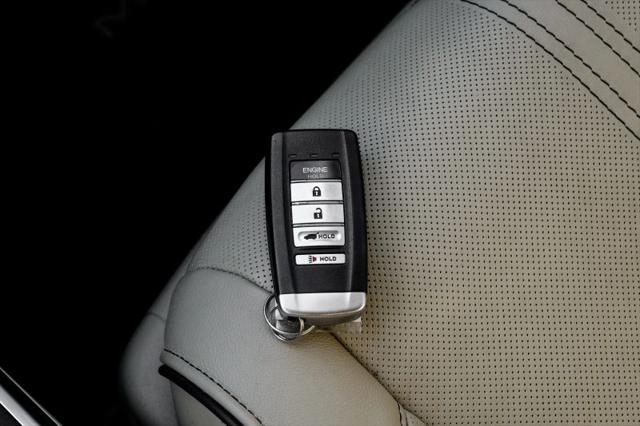 2017 Acura MDX w/Advance Package