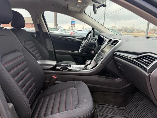 2016 Ford Fusion SE
