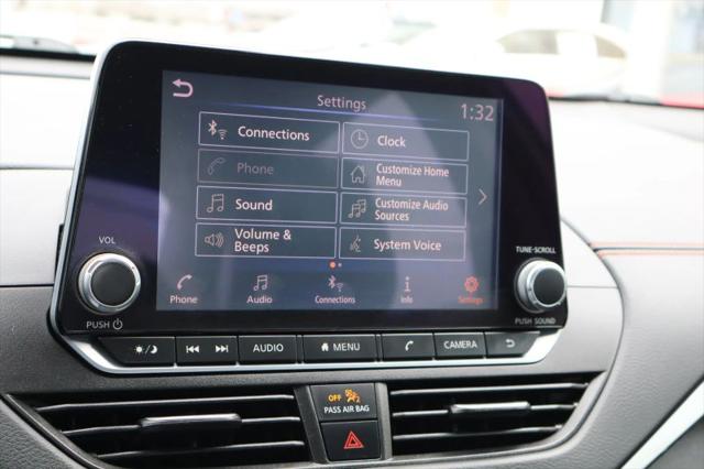 2021 Nissan Altima SR FWD