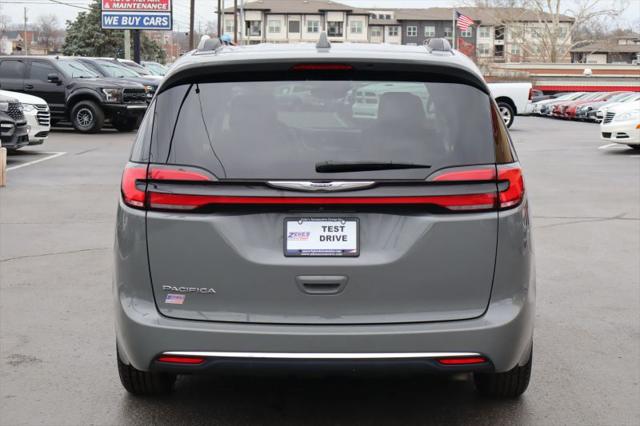 2022 Chrysler Pacifica Touring L