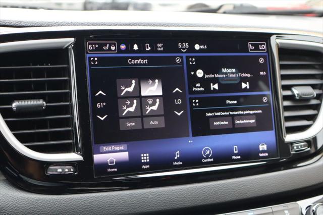 2022 Chrysler Pacifica Touring L