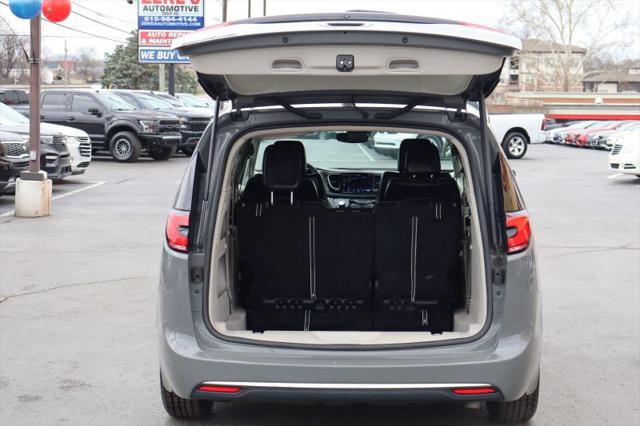 2022 Chrysler Pacifica Touring L