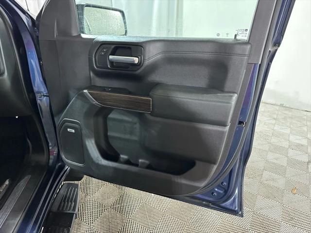 2020 Chevrolet Silverado 1500 4WD Crew Cab Short Bed RST