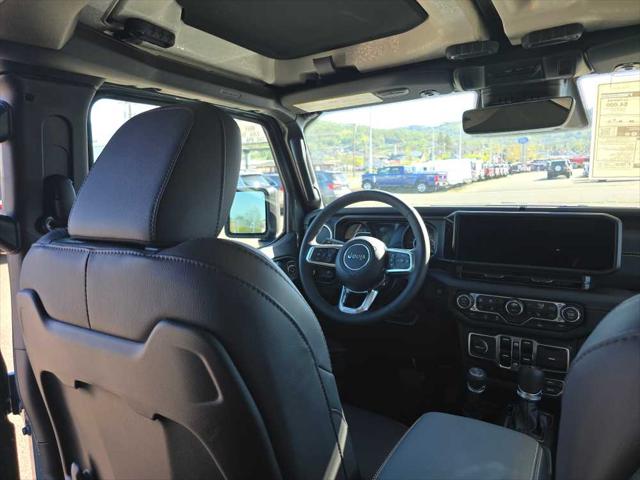 2026 Jeep Wrangler 4-Door Sahara 4x4