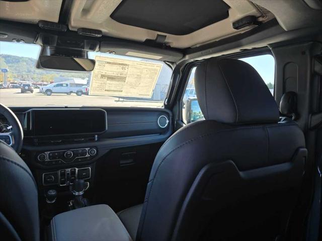 2026 Jeep Wrangler 4-Door Sahara 4x4