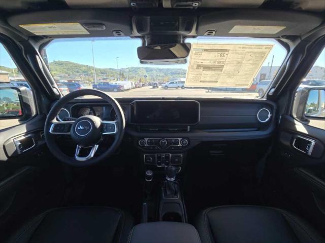 2026 Jeep Wrangler 4-Door Sahara 4x4
