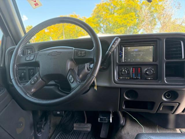 2004 Chevrolet Silverado 3500 LS