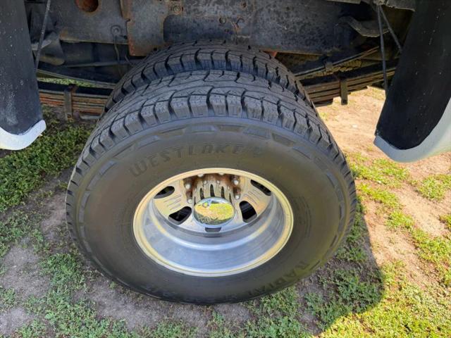 2004 Chevrolet Silverado 3500 LS