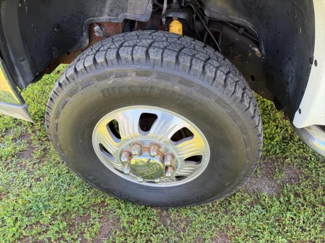 2004 Chevrolet Silverado 3500 LS