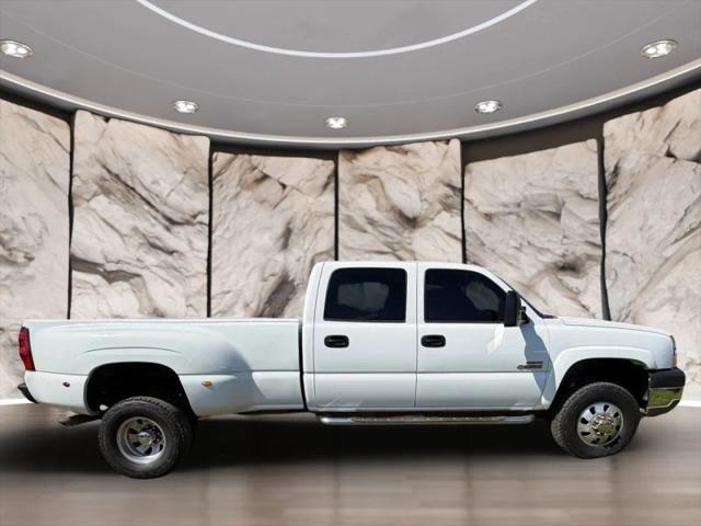 2004 Chevrolet Silverado 3500 LS