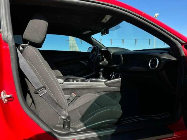 2020 Chevrolet Camaro RWD Coupe 1LT